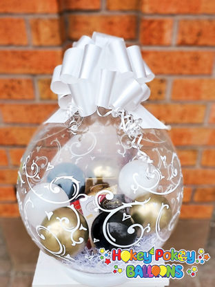 Picture of Lindt Chocolate  - Stuffed Gift Balloon with Bow